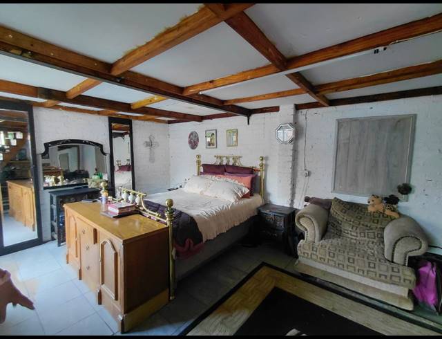 5 BEDROOM FREEHOLD FOR SALE IN ELANDSRAND